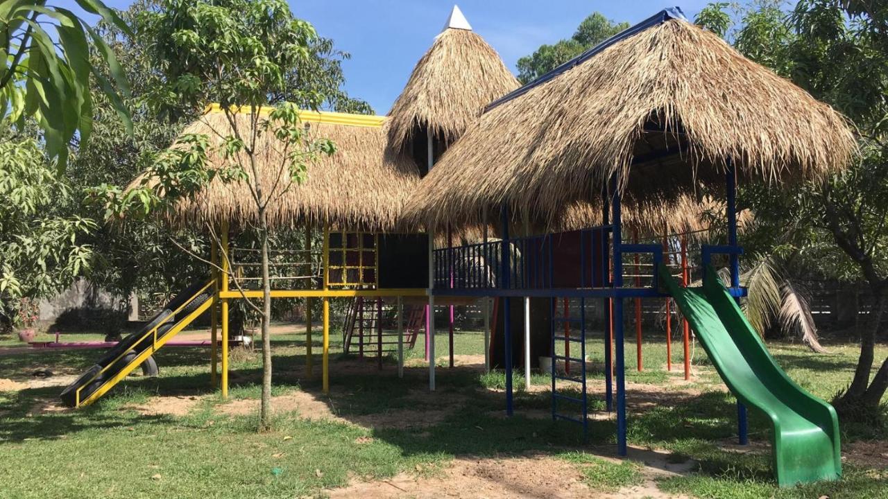 The Playground Bed and Breakfast Kampot Buitenkant foto